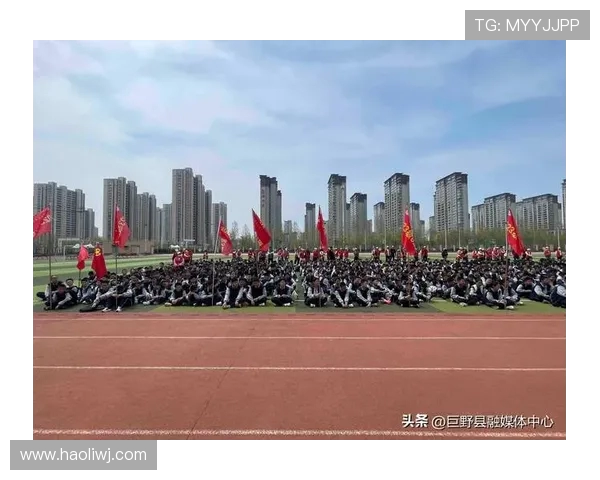 青春拼搏燃梦赛场展现体育精神共筑强国梦想