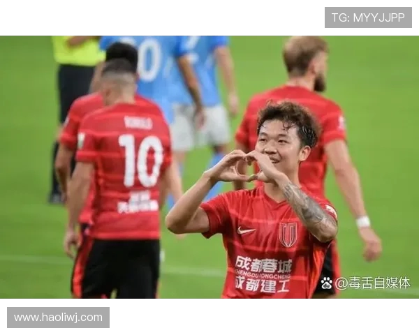 电竞赛事激烈对抗新篇章，全球顶级战队逐鹿巅峰，冠军之争燃爆赛场