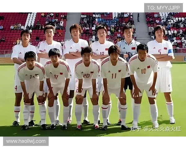 蒿俊闵的足球生涯与贡献：从青涩少年到国家队核心的成长历程