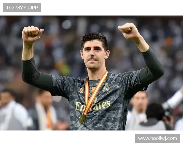 库尔图瓦：从守门员到球队灵魂的成长之路与传奇故事